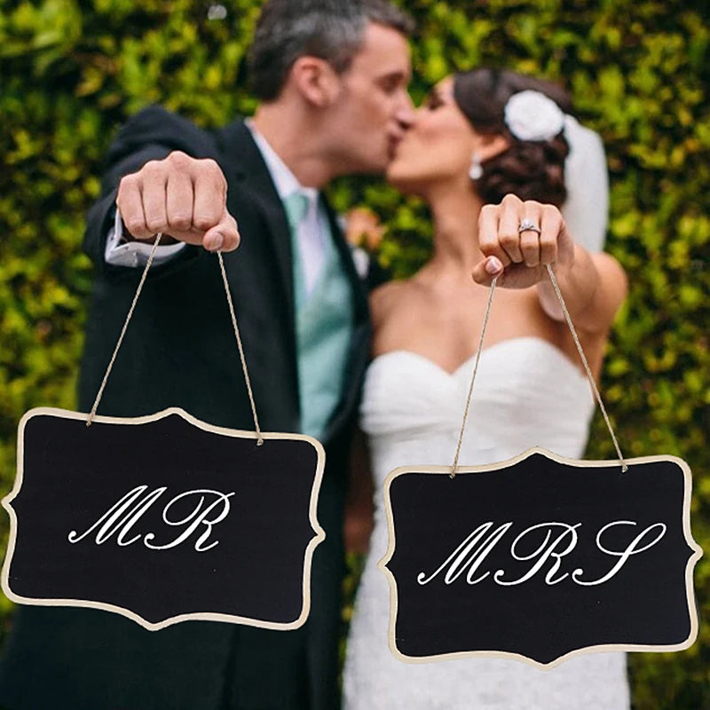 Rustic Wedding Wooden Blackboard – Customizable Mr. & Mrs. Sign for Bridal Showers, Birthdays, and Home Decor 🎉👰