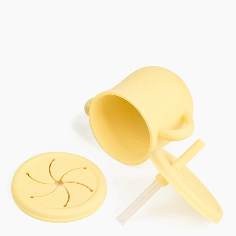 👶 Kids Silicone Snack Cup – Safe & Portable Food Storage 🍼