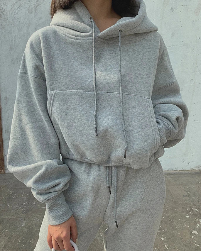 💖 Stay Cozy and Stylish with Our Women’s Fleece Tracksuit Set! 👟✨