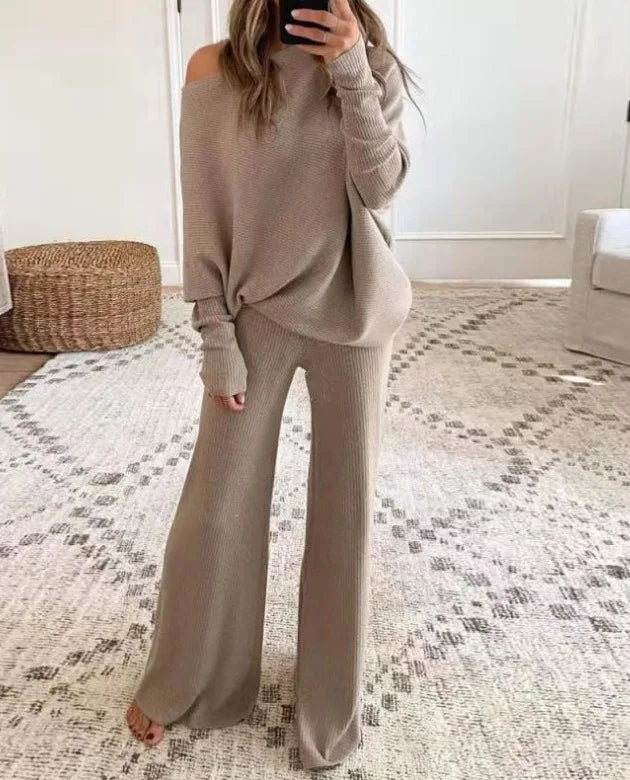 🌟 Women's Elegant 2-Piece Knitted Suit – Long-Sleeved Bateau Collar Top + Wide-Leg Pants  🌟