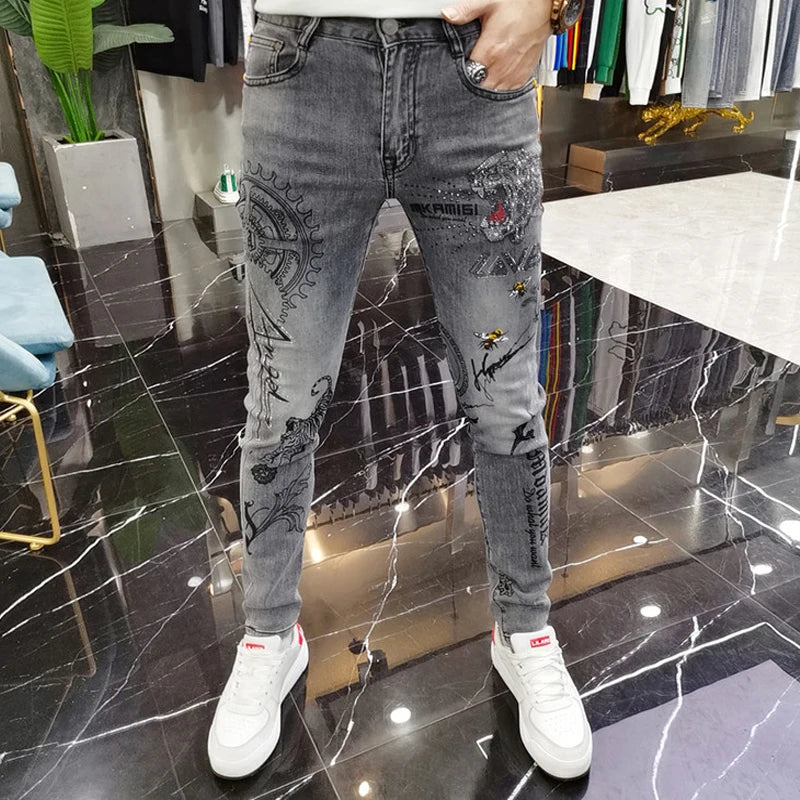 💥 Keep It Cool & Casual with These Elastic Ripped Jeans! 🔥