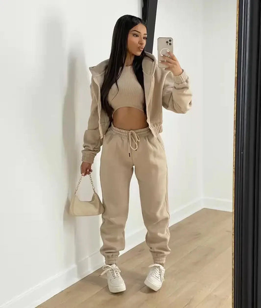 ✨ 3-Piece Women's Casual Clothing Set – Fleece-Lined Hooded Sweater, Sleeveless Tank Top & Sports Sweatpants ✨