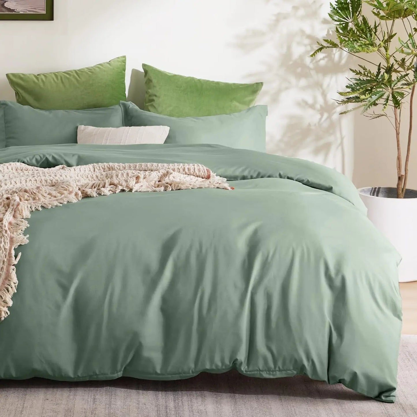 Bedsure Duvet Cover - Soft Double Brushed Duvet Cover with Zipper Closure, No Comforter, Available in Twin, Full, Queen, King, Cal King