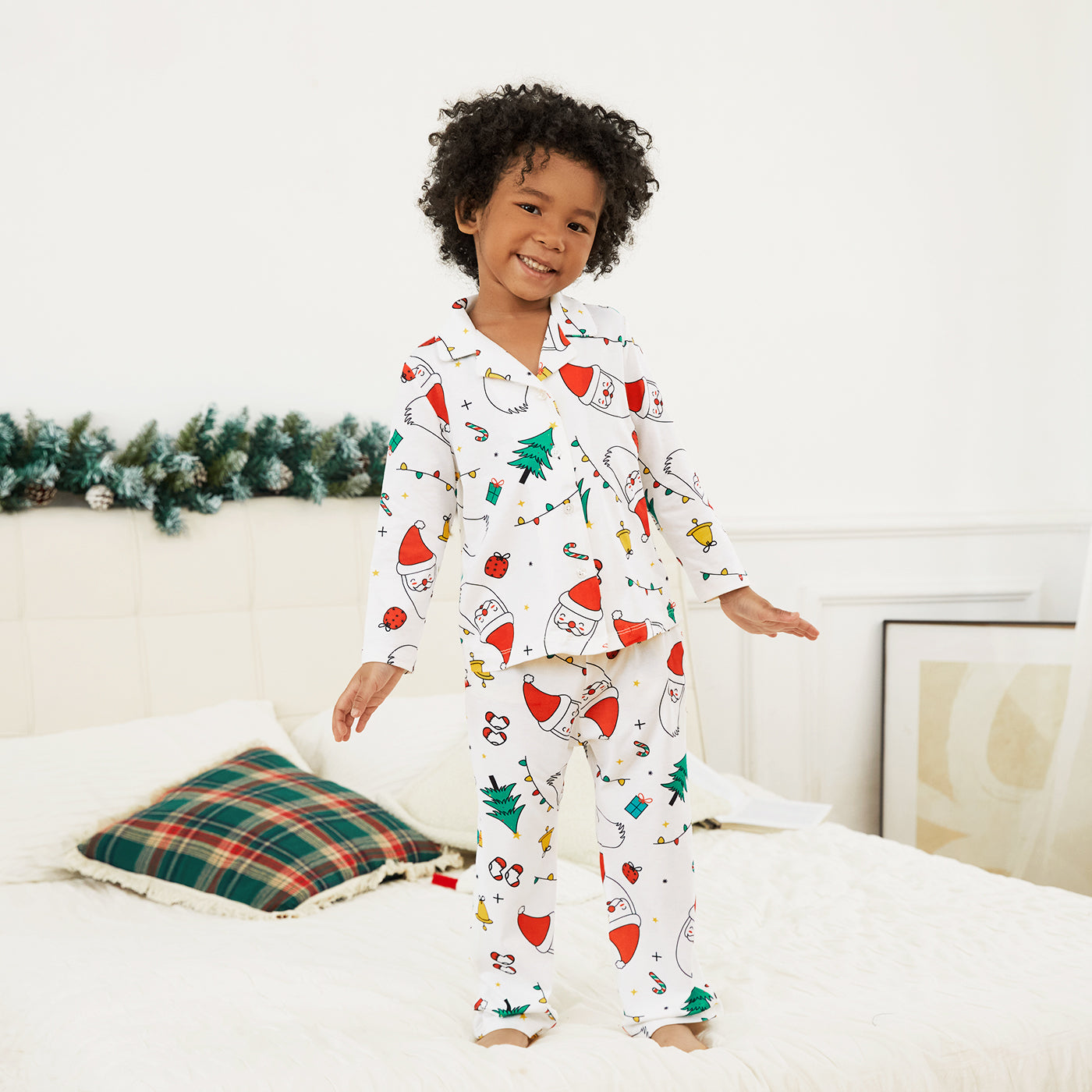 Christmas Family Matching Pajamas – Colorful Festival Print & Flame-Resistant! 🎄🔥