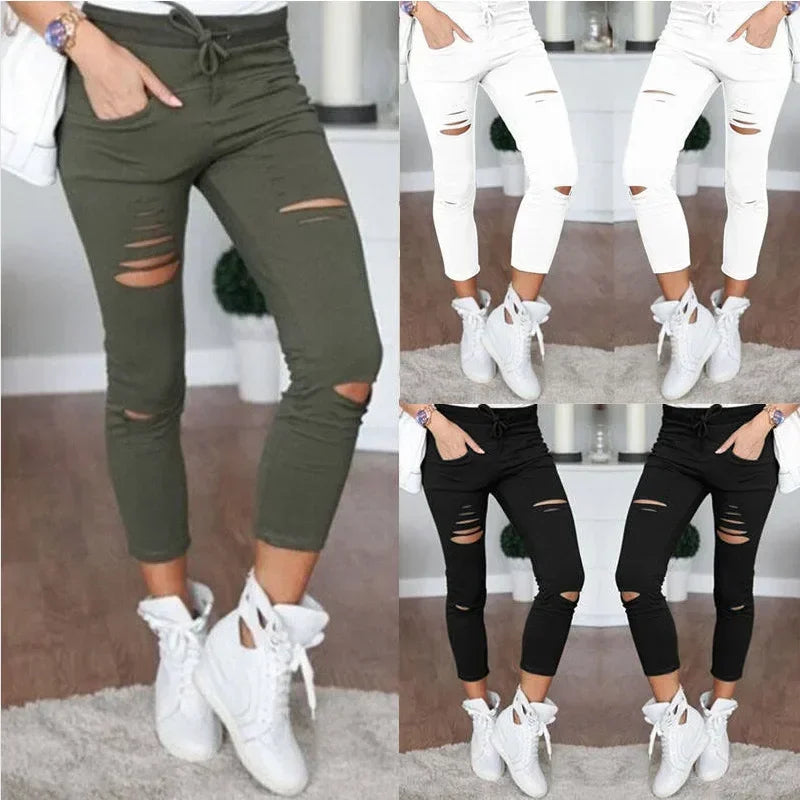 🕶️ From Day to Night: These Ripped Jeans Are Your Go-To! 💥