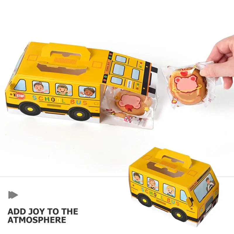 🚌✨ 12pcs Back-to-School Bus-Shaped Candy Boxes – Perfect Party Favors & Treat Boxes! 🎉🍬