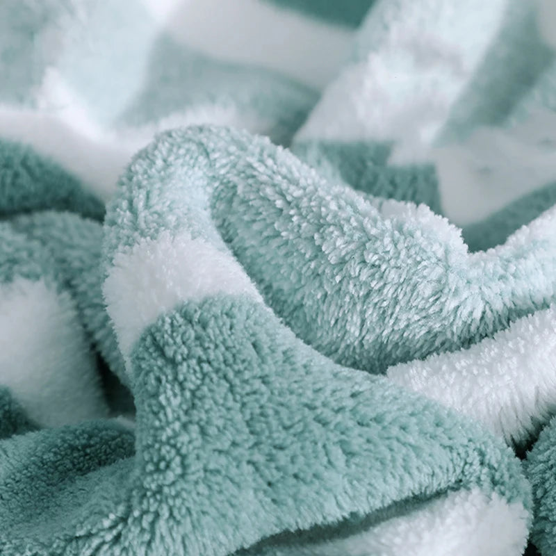 🛁 Upgrade Your Bathing Experience: Thickened Absorbent Bath Towel! 🌟