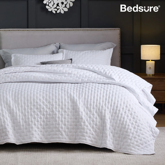 Bedsure Extra Long Quilt Set - Soft Ultrasonic Clover Bedspread - Lightweight Bed Coverlet for All Seasons, Twin, Queen, King