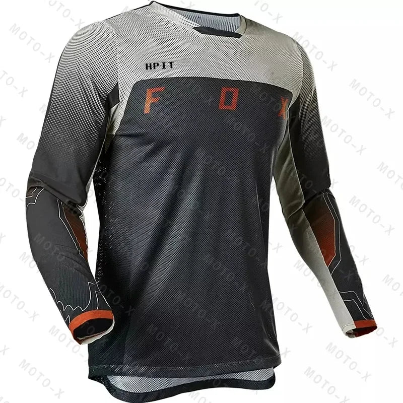 🚴‍♂️ Men's Fashionable Sports Top 2024 🌟 | Long Sleeve & Lightweight Comfort